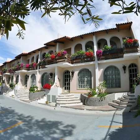 Apart Hotel Nueva Leon Puerto Madryn Exterior photo